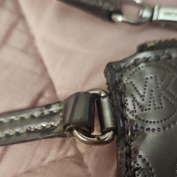 Michael Kors Metallic Silver Wristlet Well Loved - Picture 6 of 8